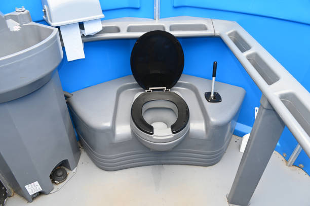 Best Portable toilet rental cost  in Olivia, MN